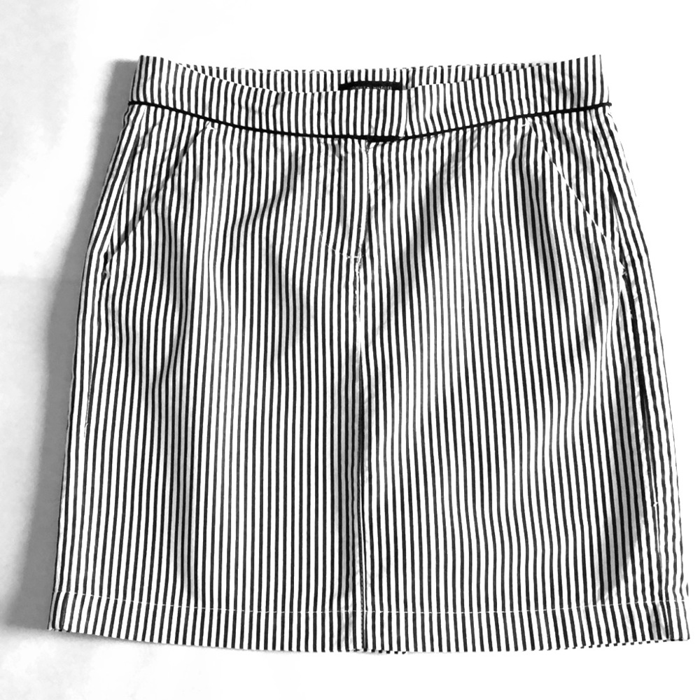 Tommy Hilfiger skirt
